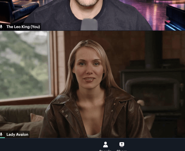 Lady Avalon close-up in live session